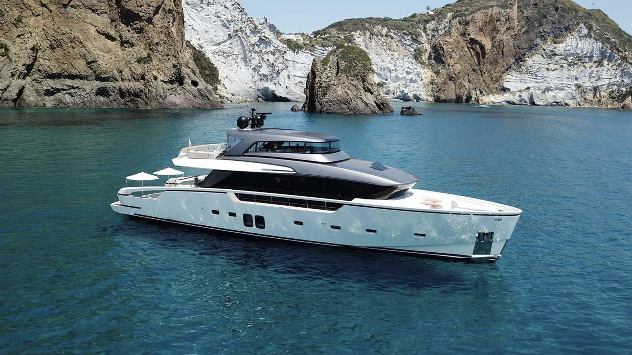 Yacht
