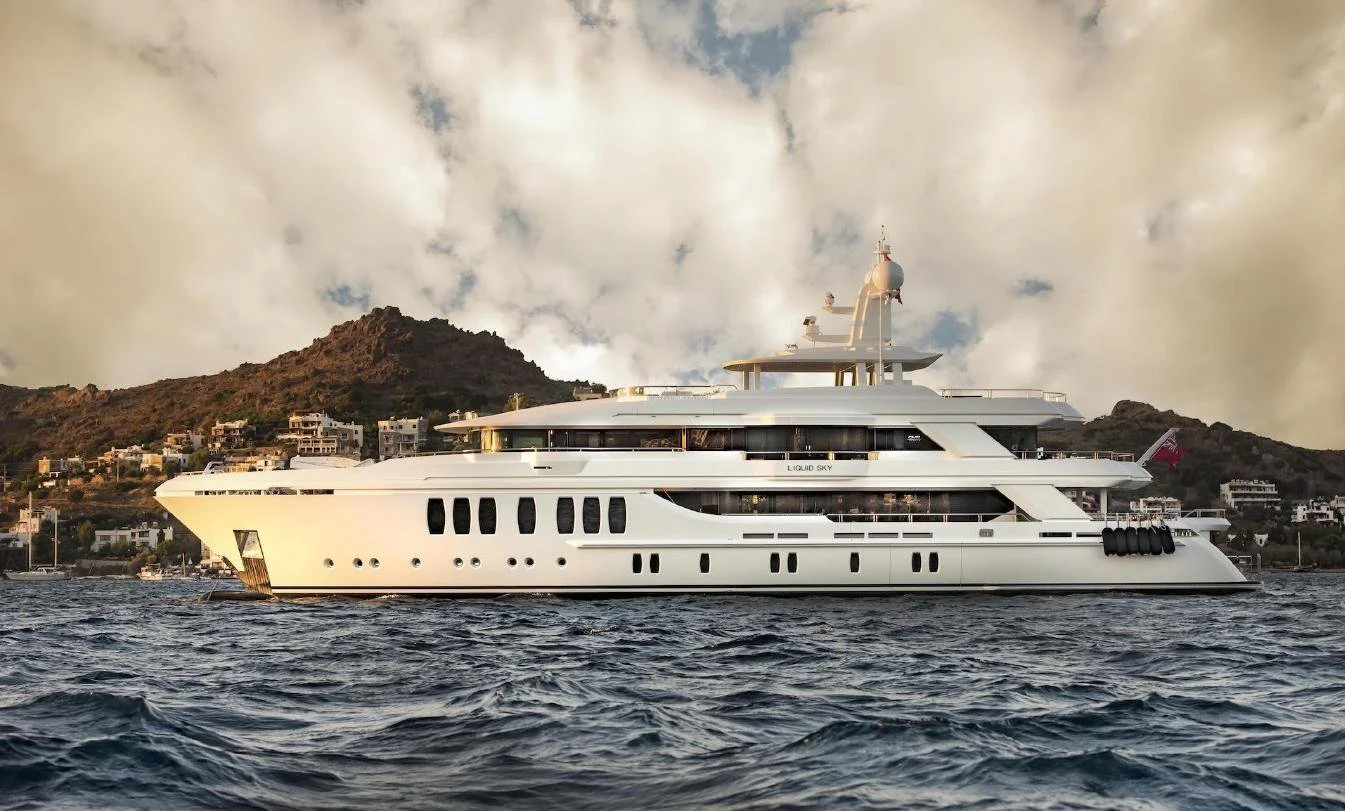 Yacht