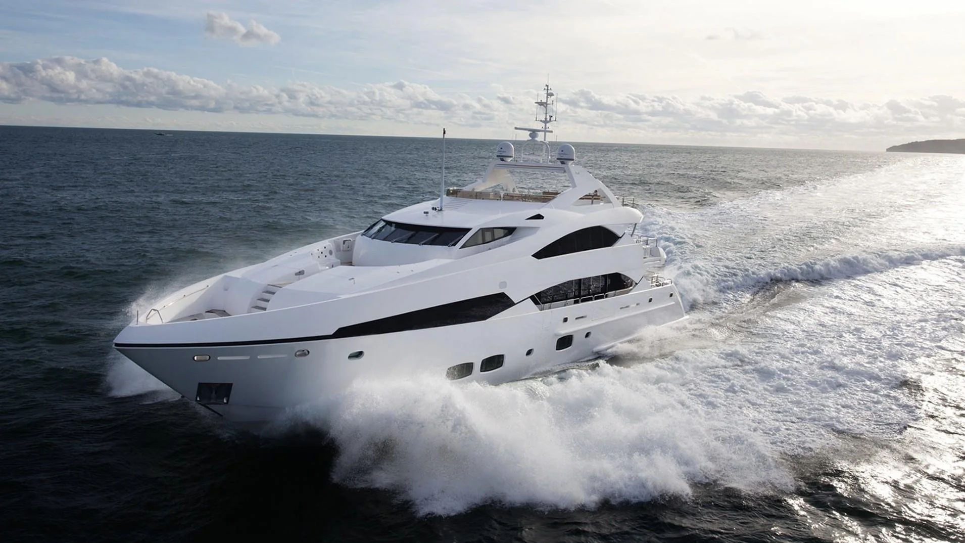 Yacht