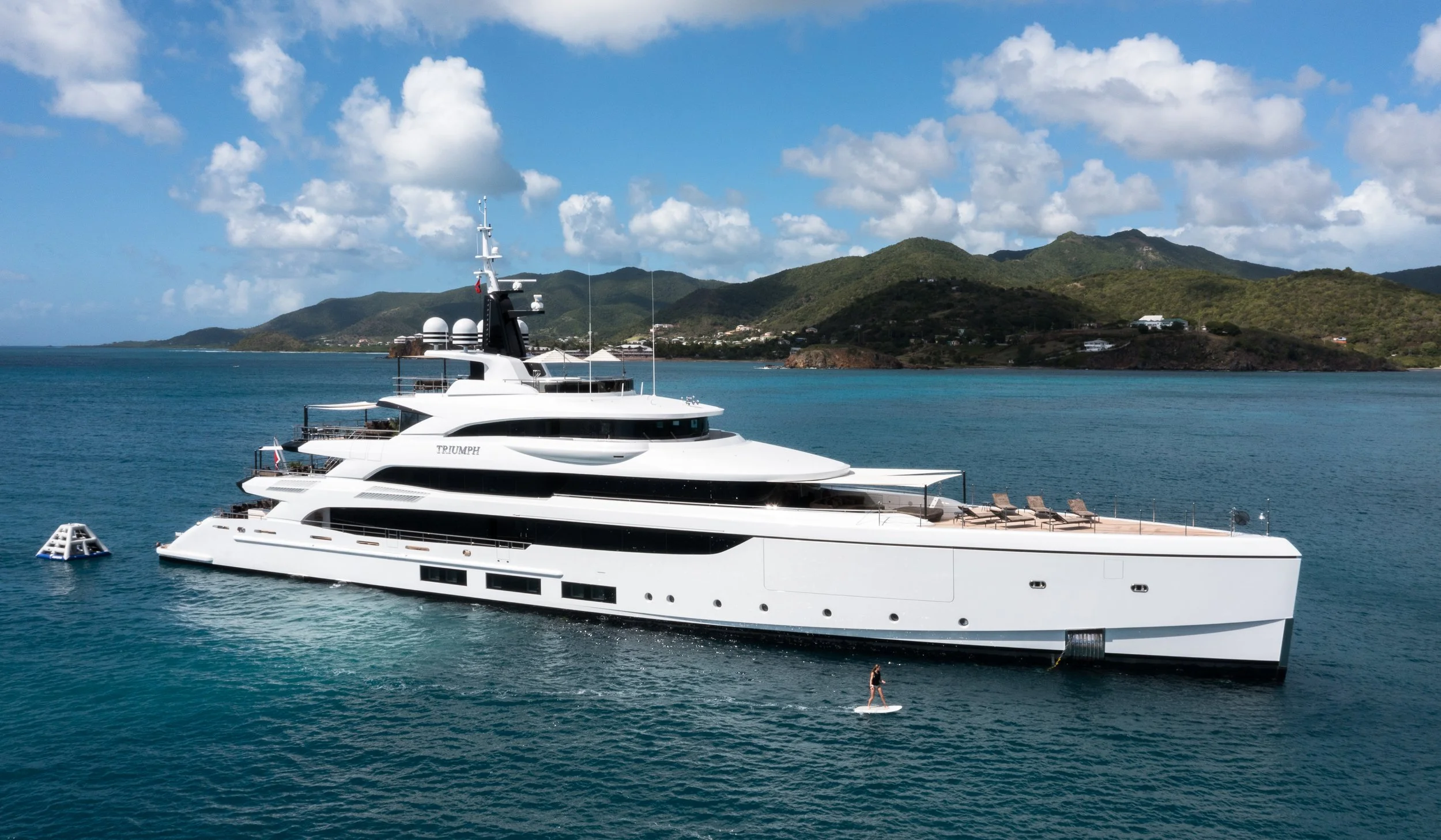 M/Y Triumph