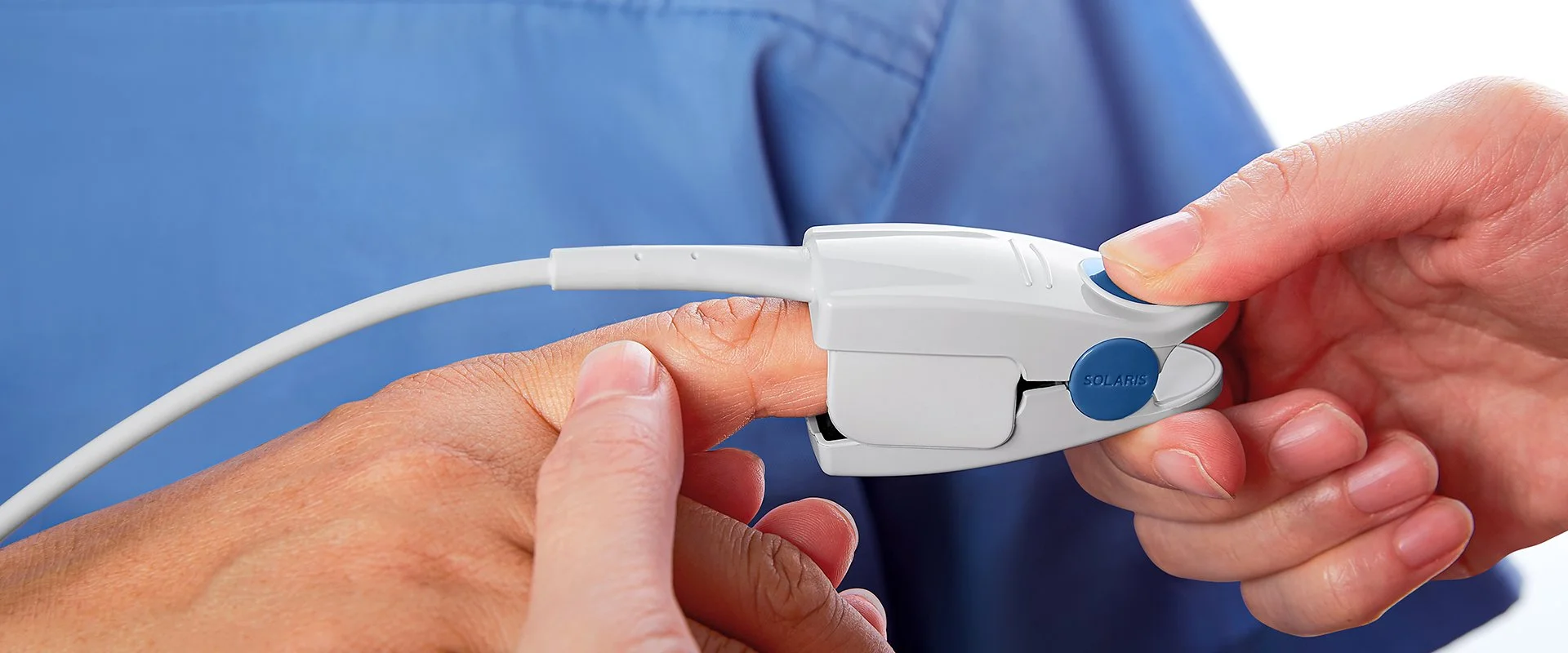 Accessoires de monitoring patient Solaris — brassards PNI, capteurs SpO2, câbles ECG compatibles Philips GE Mindray