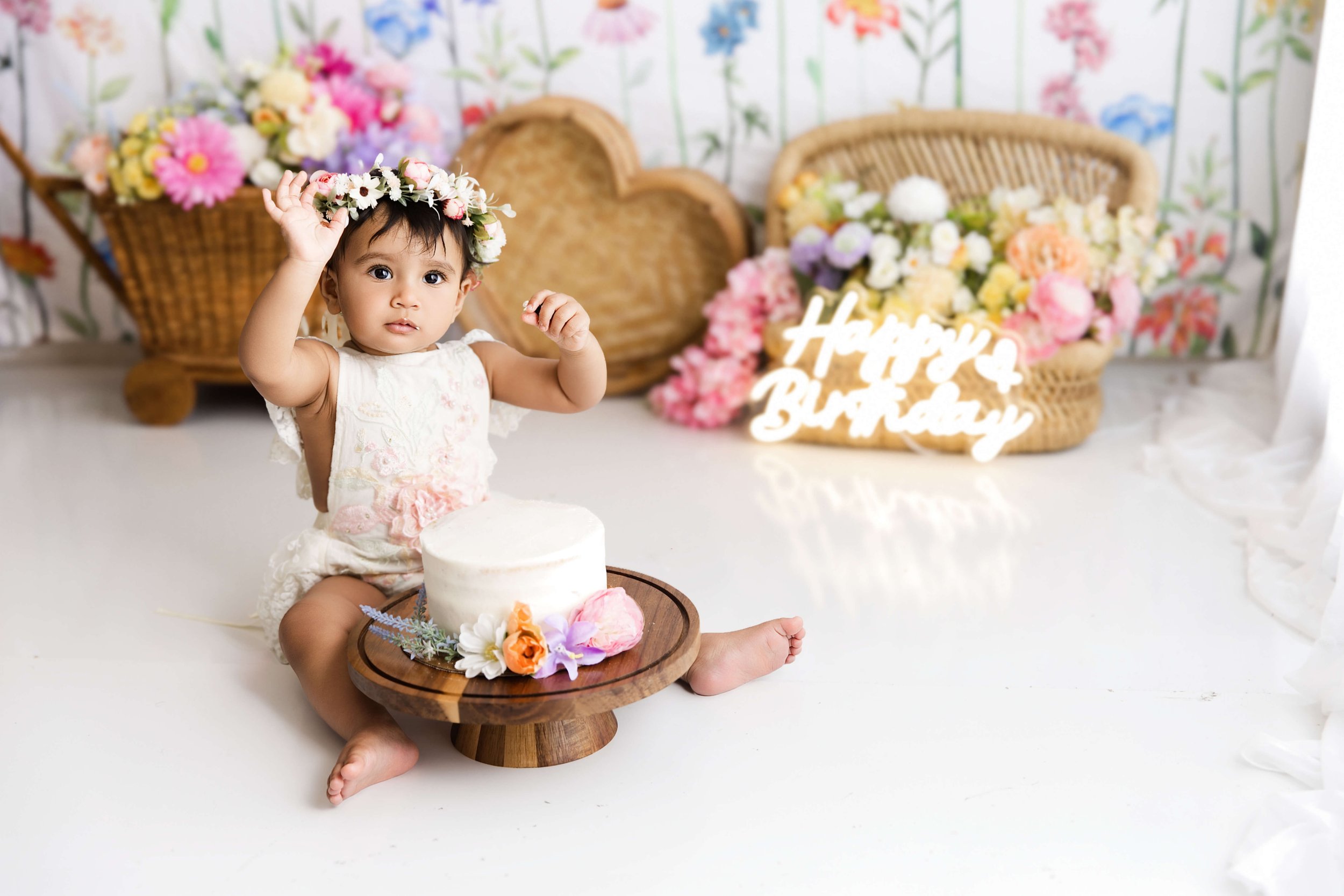 First birthday and cake smash photography session at Lama's Littles in Allen, Texas