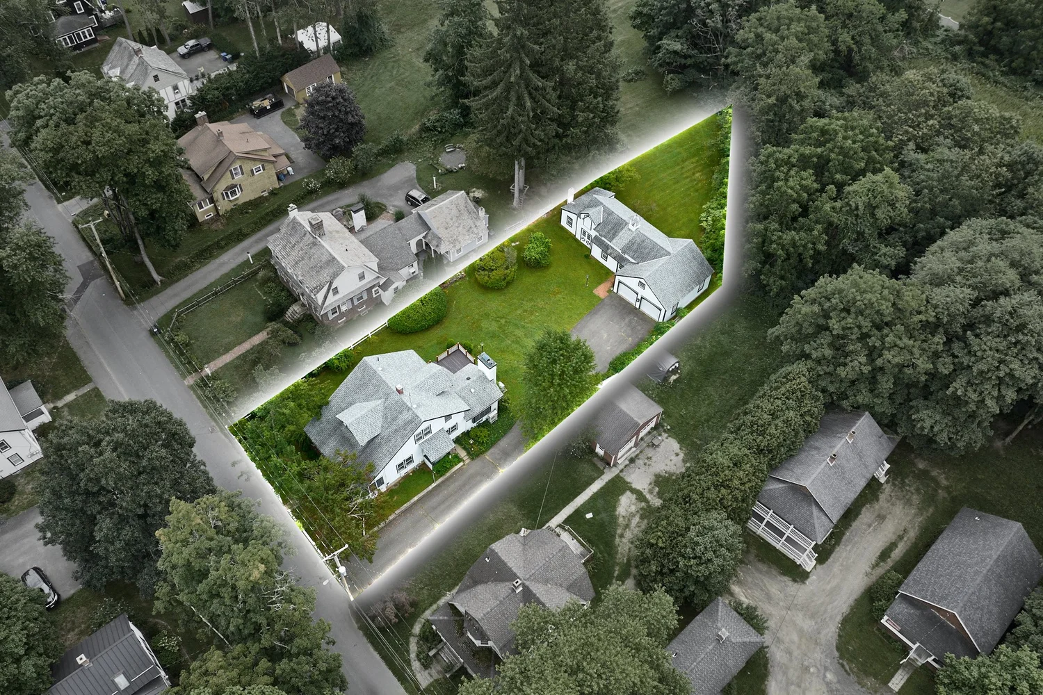The lot from above, with its boundary drawn in (approximate)