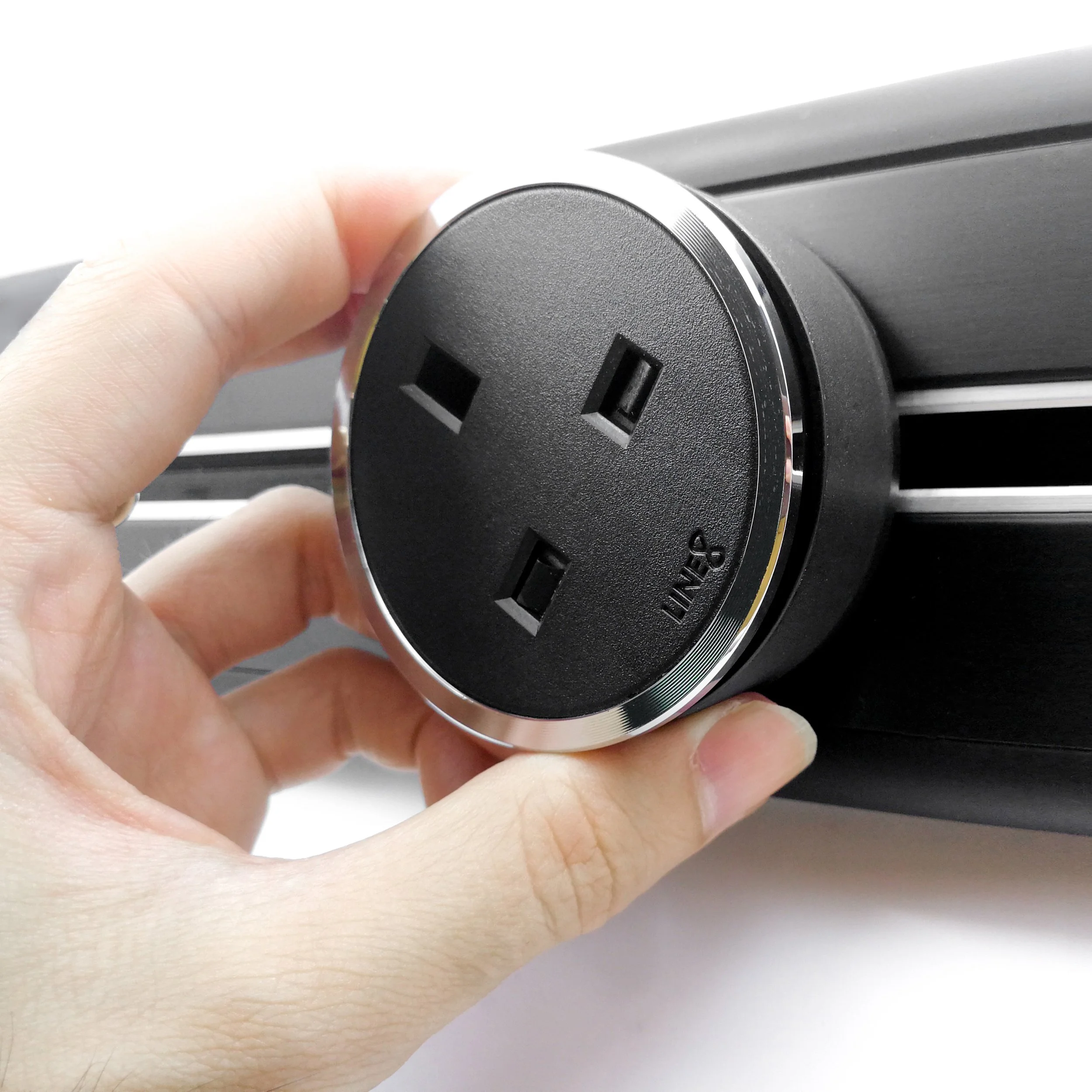 Line8 Premium Power Track