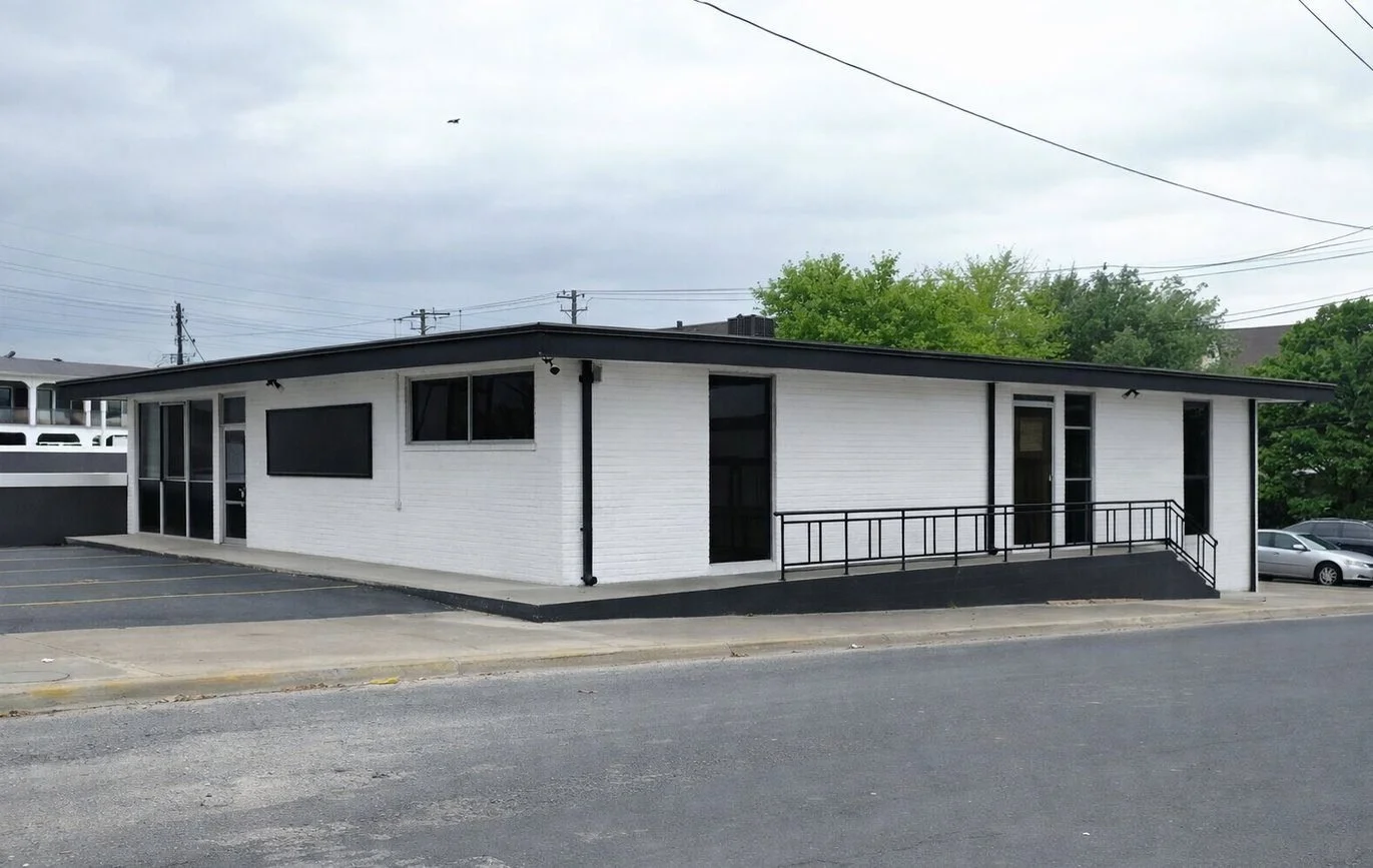 2908 N Interstate 35