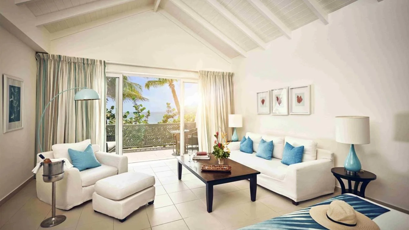 A Classic Beach Balcony Suite living room