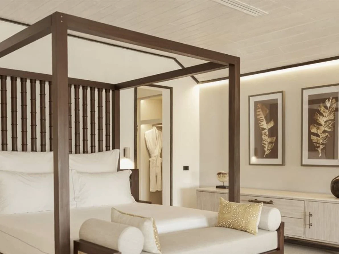 A Garden Suite with a four-poster bed