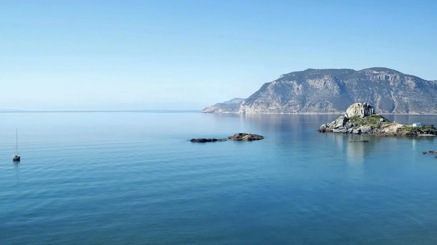 Kastri island across Kefalos Bay