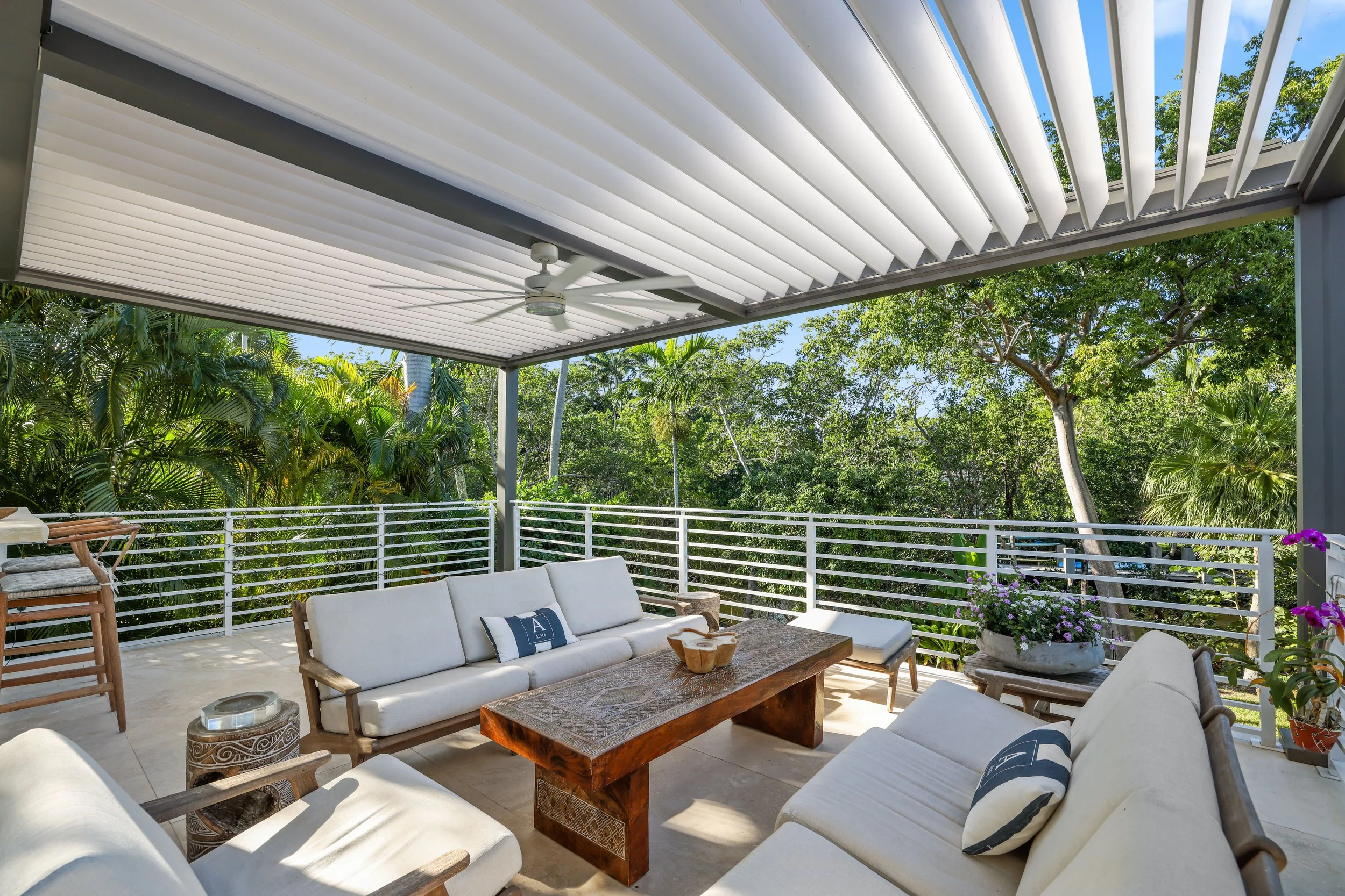 Azenco Pergola Configurator