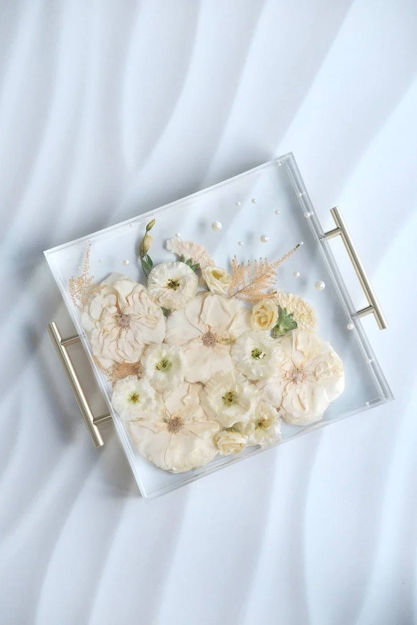 Finished resin keepsake