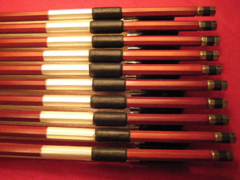 Bows lined up
