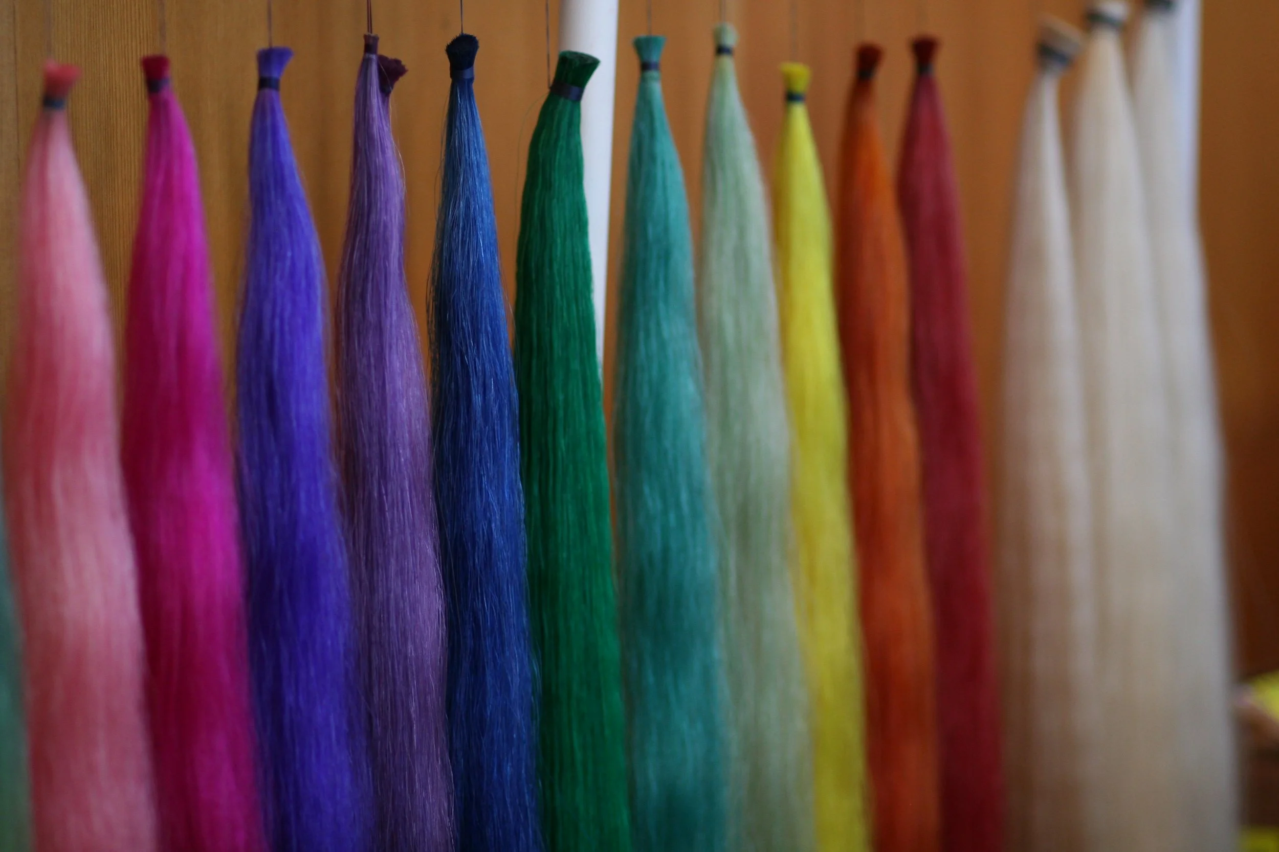 Bow hair in the workshop