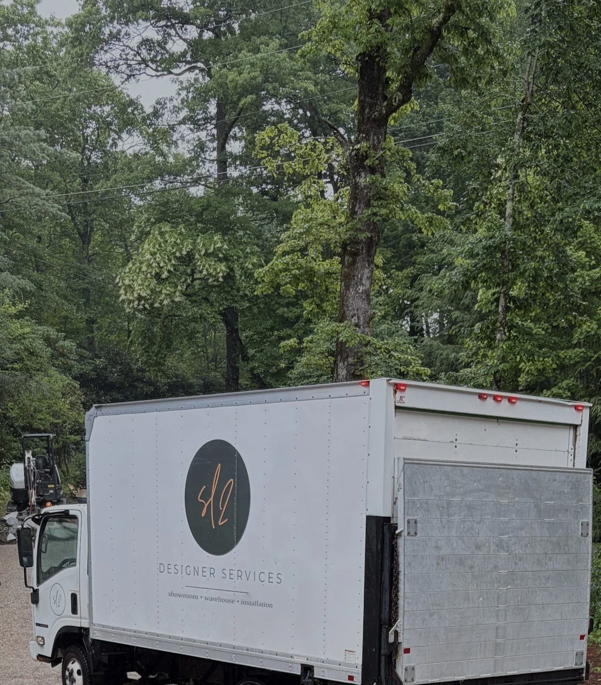 SL2 Designer Services delivery truck, Greenville SC