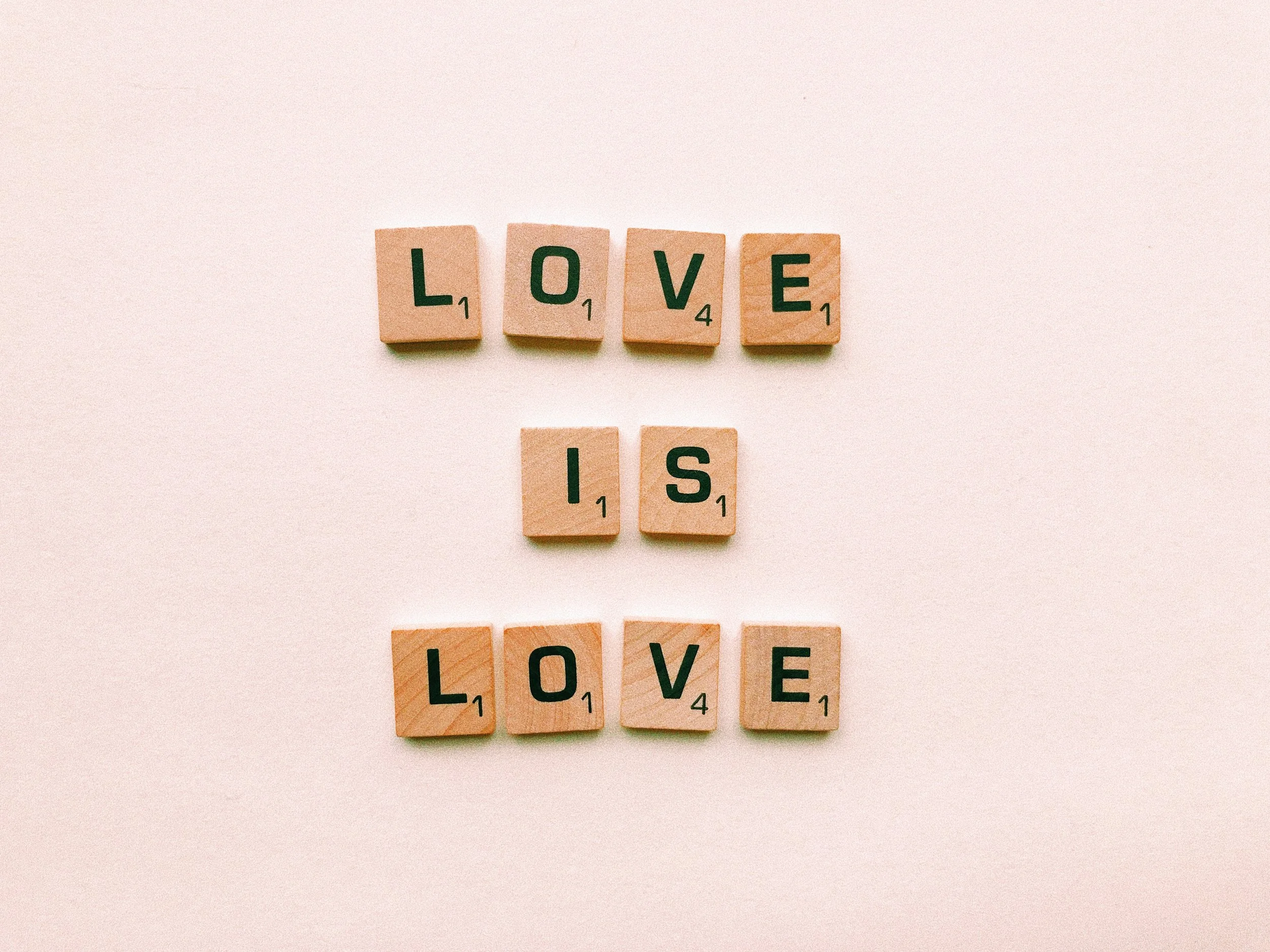 Wooden-tile letter phrase commission