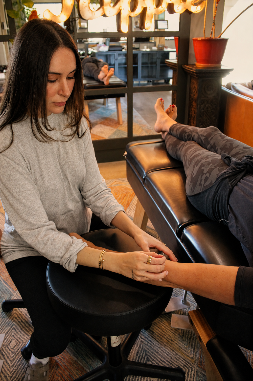 E-Stim and advanced chiropractic care at Urban Hippie in Oak Cliff Dallas