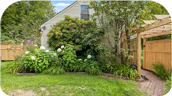 Garden meditation space