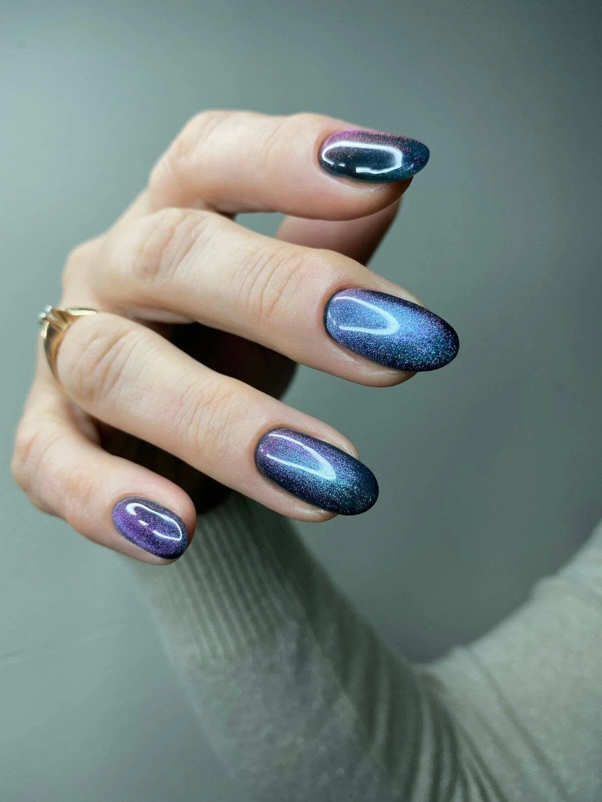 Cat eye Russian gel manicure on natural nails
