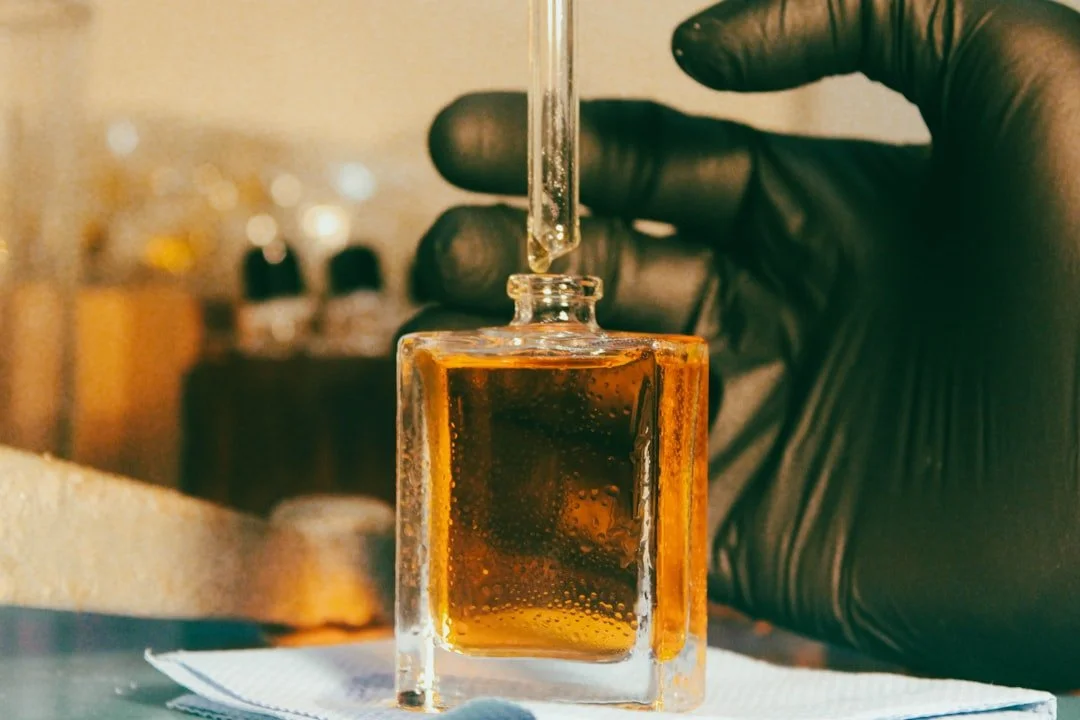 Natural perfume materials used in fragrance creation