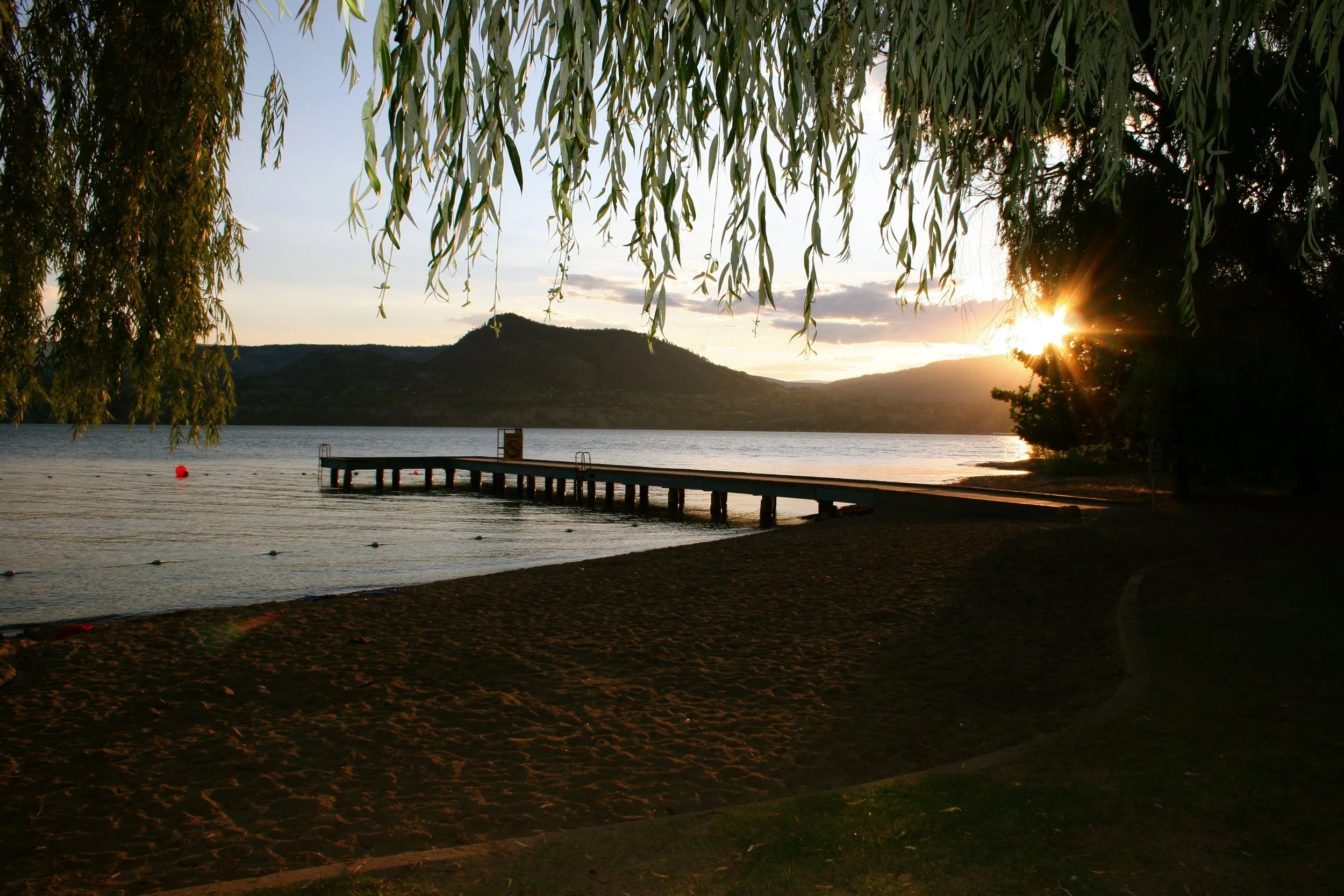 A wide view of the lake and shoreline