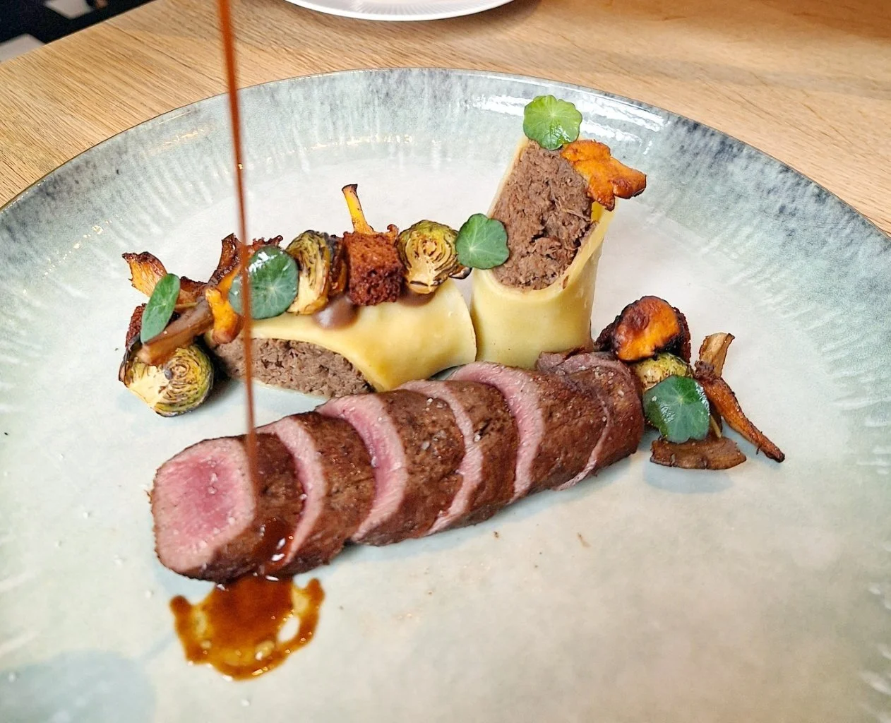 Hazenrugfilet met garnituur