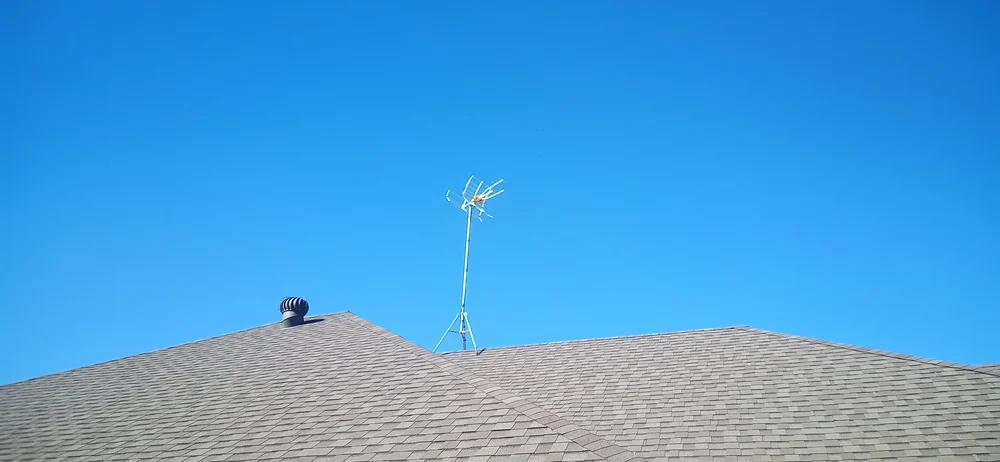 Televes TV antenna on a tripod roof mount in Granbury, TX
