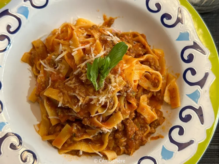 Vue de la salle et bar — Via Del Gusto