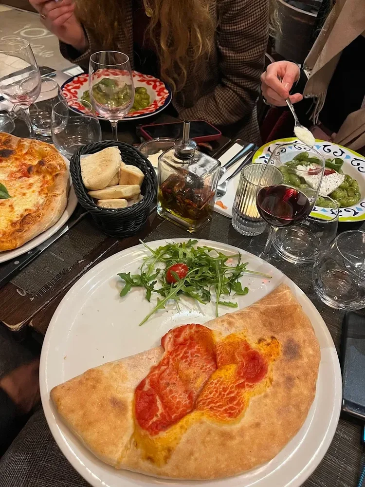 Comptoir et sélection de vins — Via Del Gusto