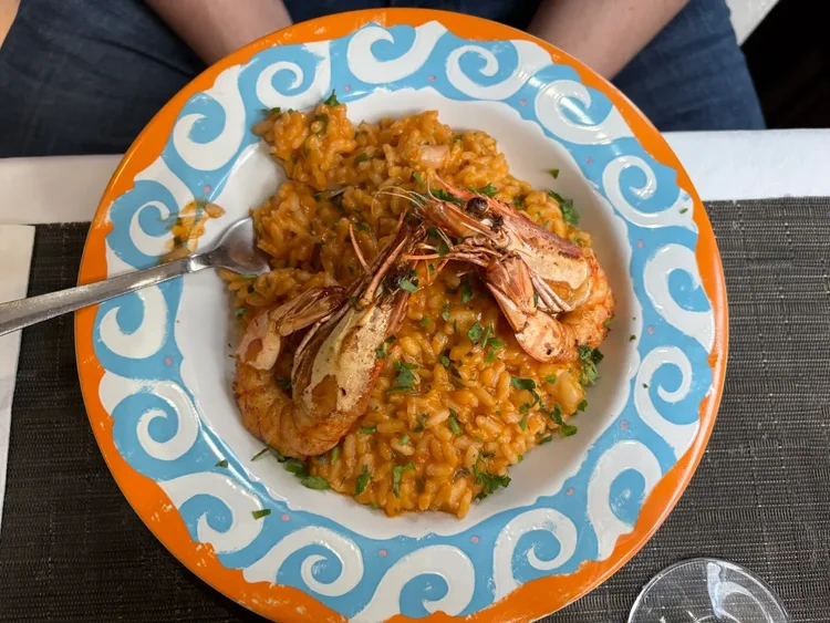 Dessert dressé, détail gourmand — Via Del Gusto