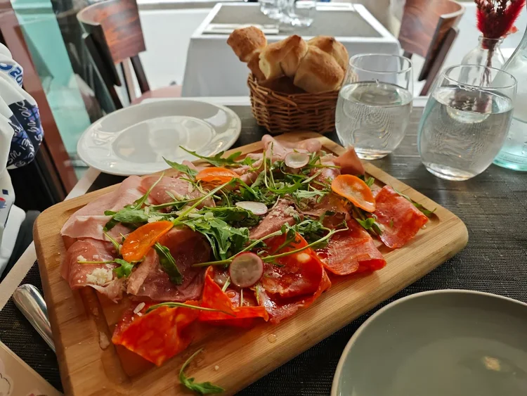 Dressage d’assiette en cuisine — Via Del Gusto