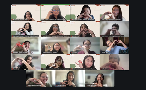 The Nunchi Health team holding out their hands in hearts while on a ZOOM call!