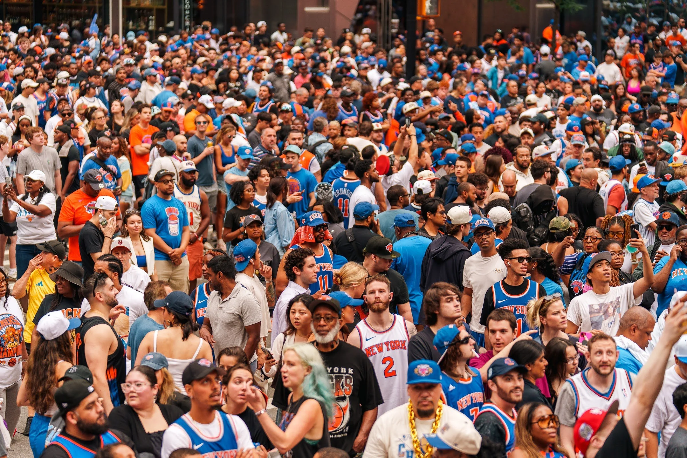 The crowd filling the Canyon of Heroes