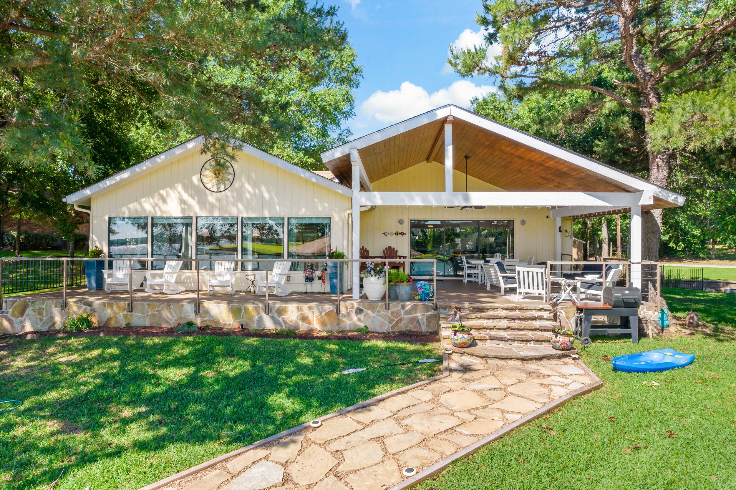 Triple H Retreat backyard view at Cedar Creek Lake