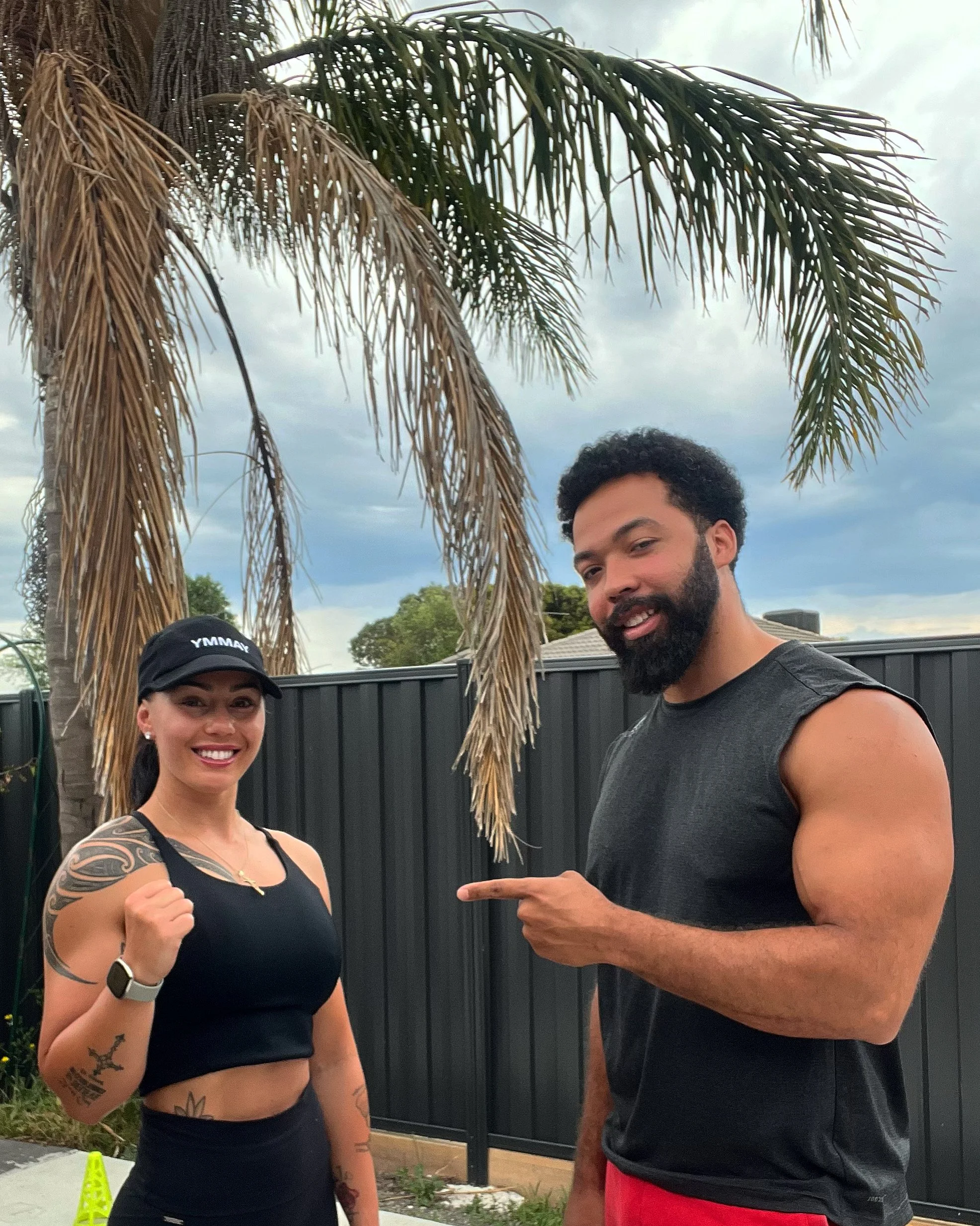 Pro boxer Sugar Neekz Johnson pad work session with EZMUSCLE