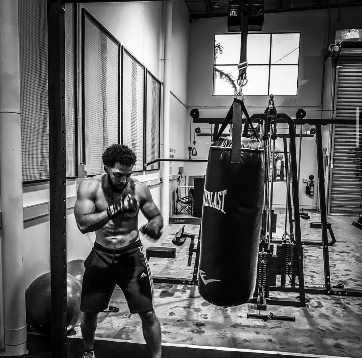 Anthony Nitti personal trainer in Melbourne coaching boxing technique