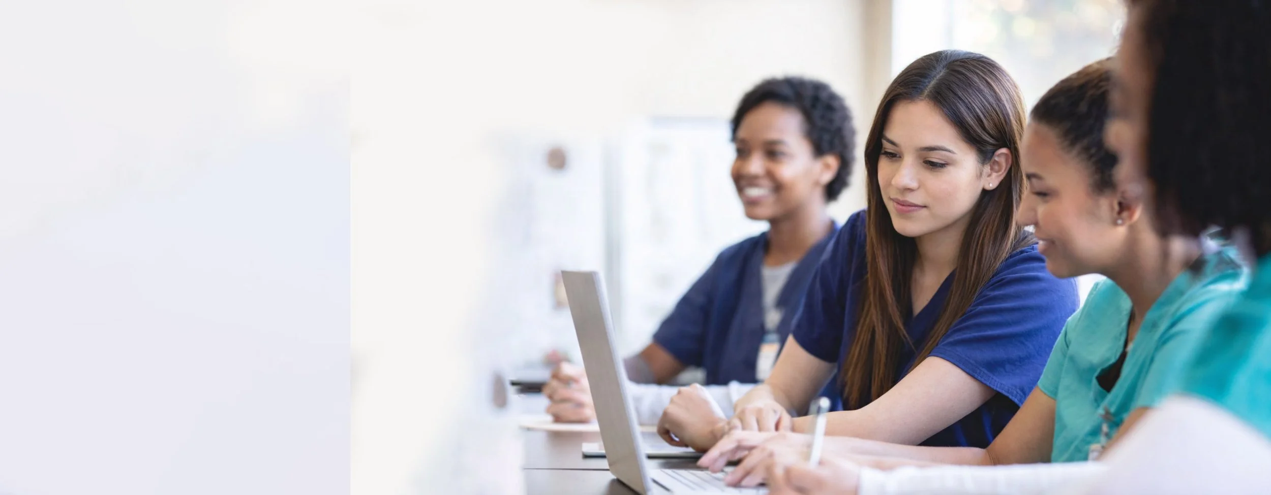 Psychiatric nurse practitioner students collaborating during clinical education