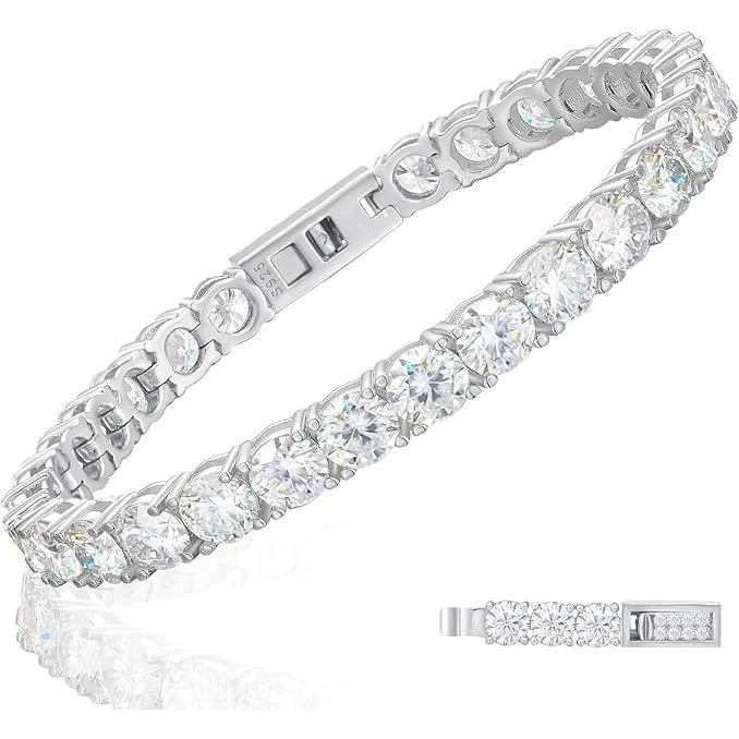 Tennis bracelet in lab diamond or cubic zirconia, a quinceañera gift