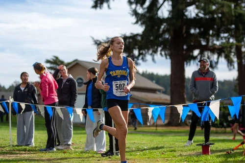 Hollie Barkley of Tahoma cross country. Photo by Russell Moore.