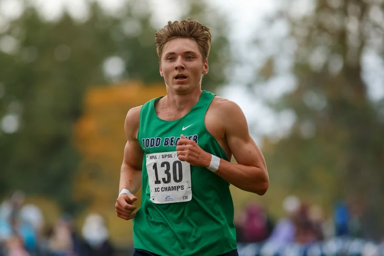 Austin Messer of Todd Beamer running at the NPSL/PSL/SPSL Champs (2025)