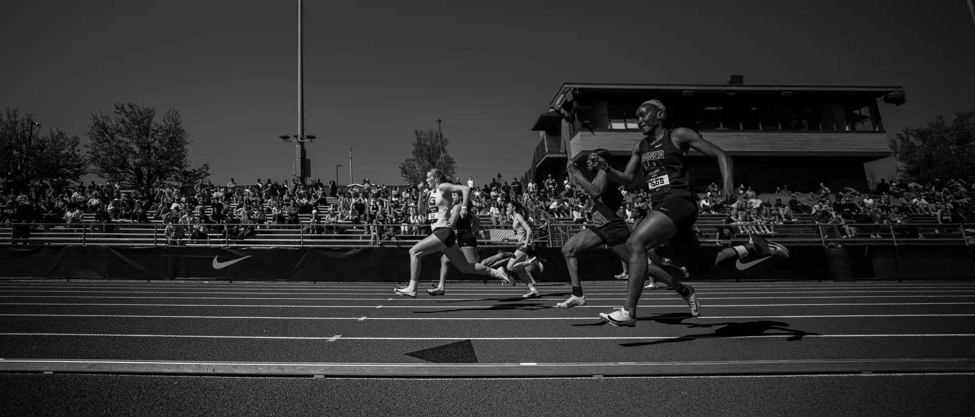 Elite Girls 100m Jesuit Twilight Relays Portland Sports Photography