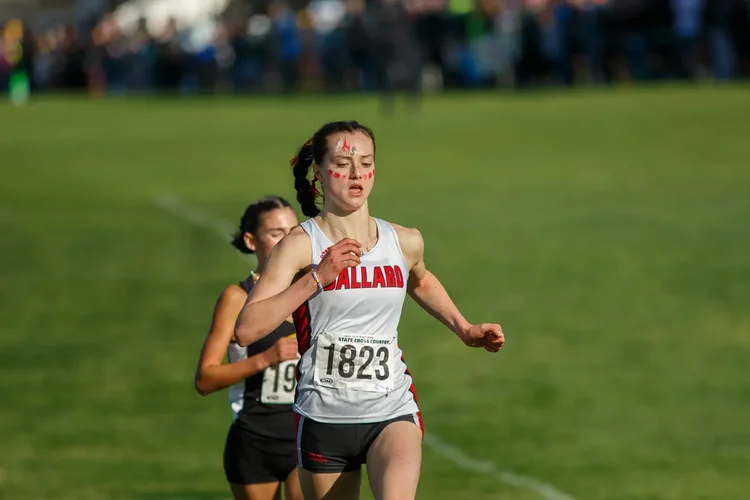 Ciana Johnson of Ballard racing the 3A 1600m at the WIAA state track championships