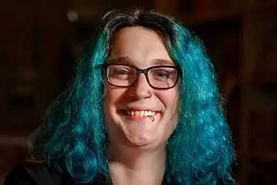 Leia Stretz - Olympia Senior Portrait Review