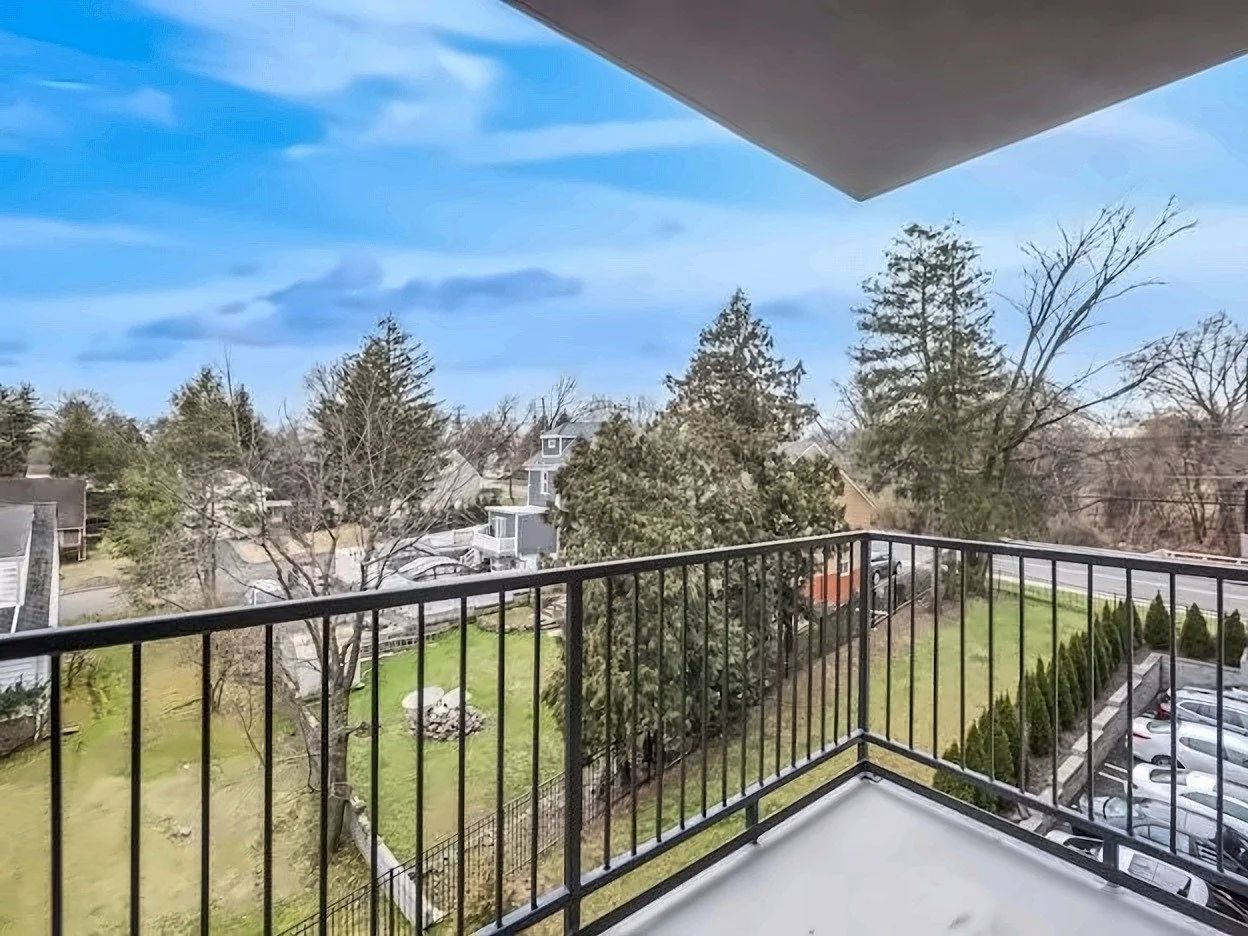 Private balcony view in Teaneck