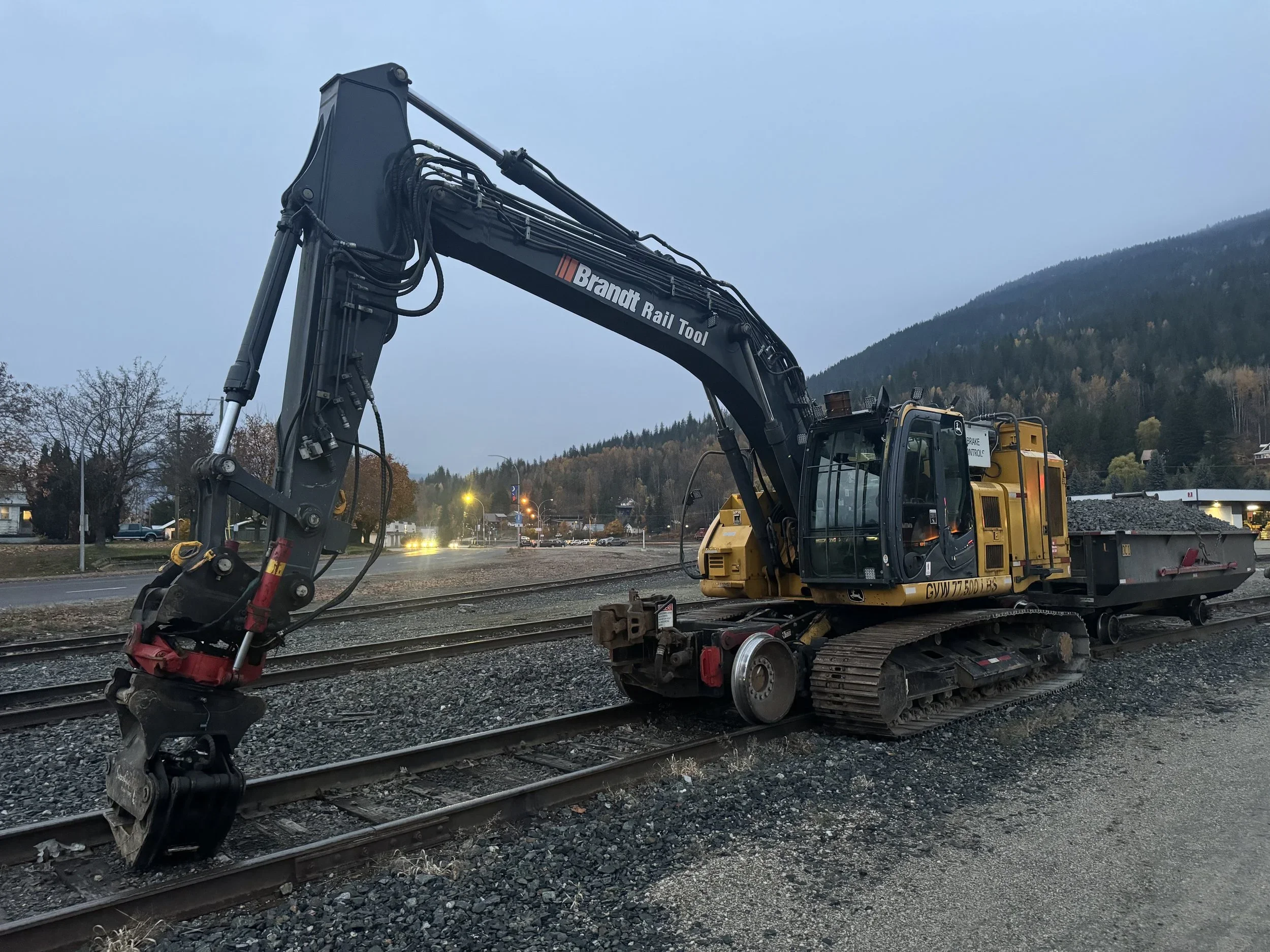 Traxx John Deere 225 Rail Tool