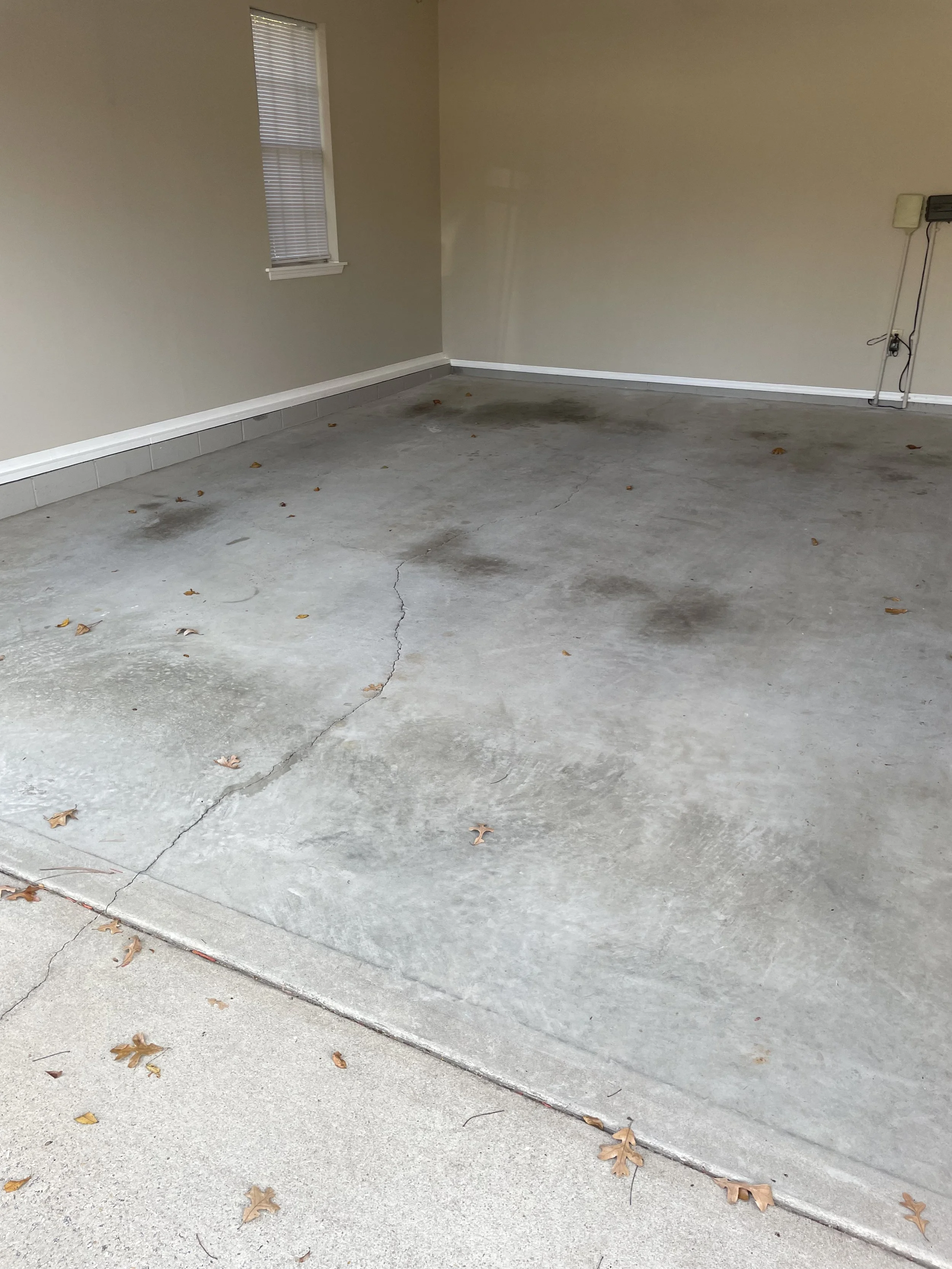 Garage coating — Martinez