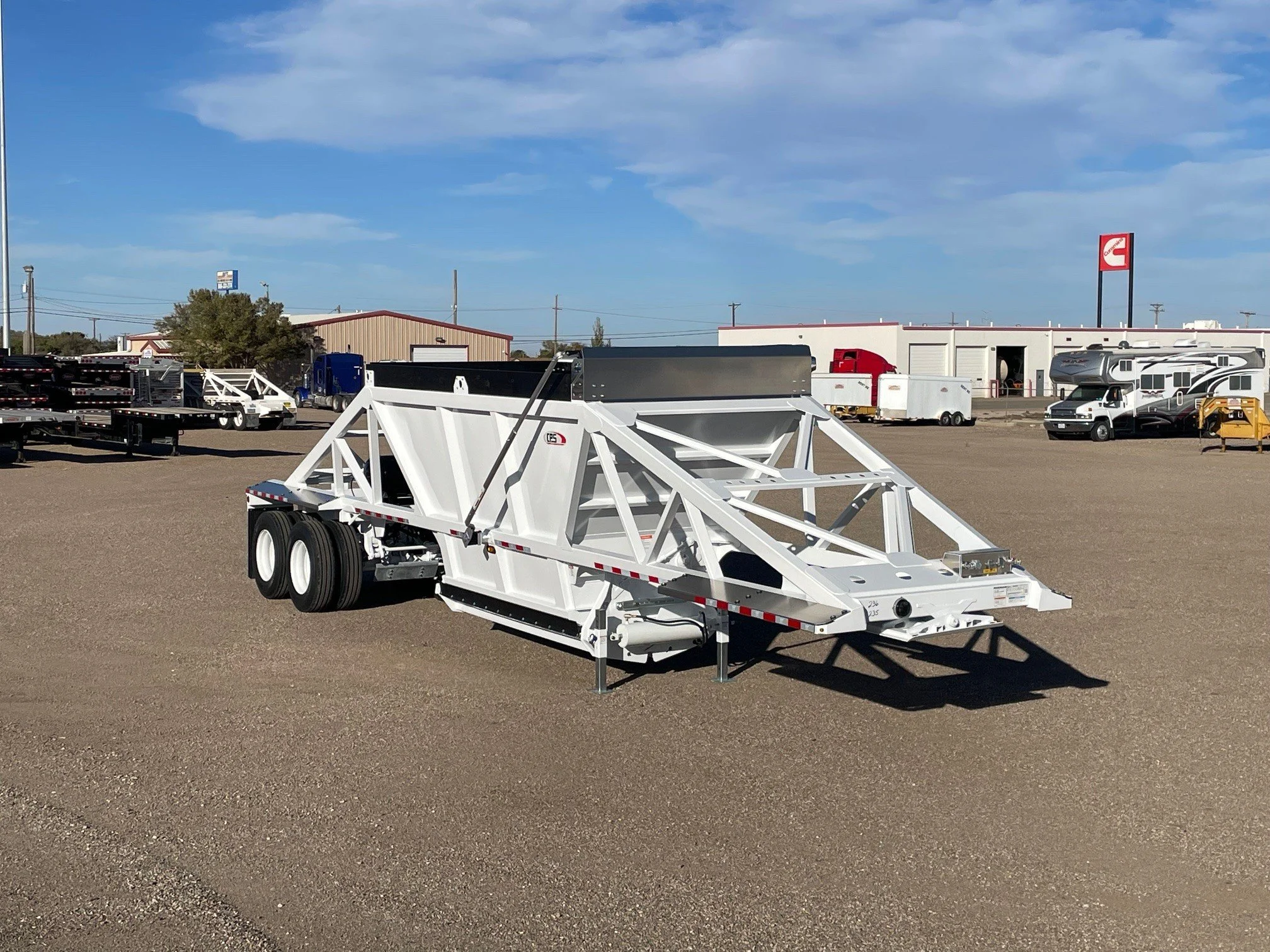 Belly dump semi trailer for aggregate and construction hauling in Spokane WA