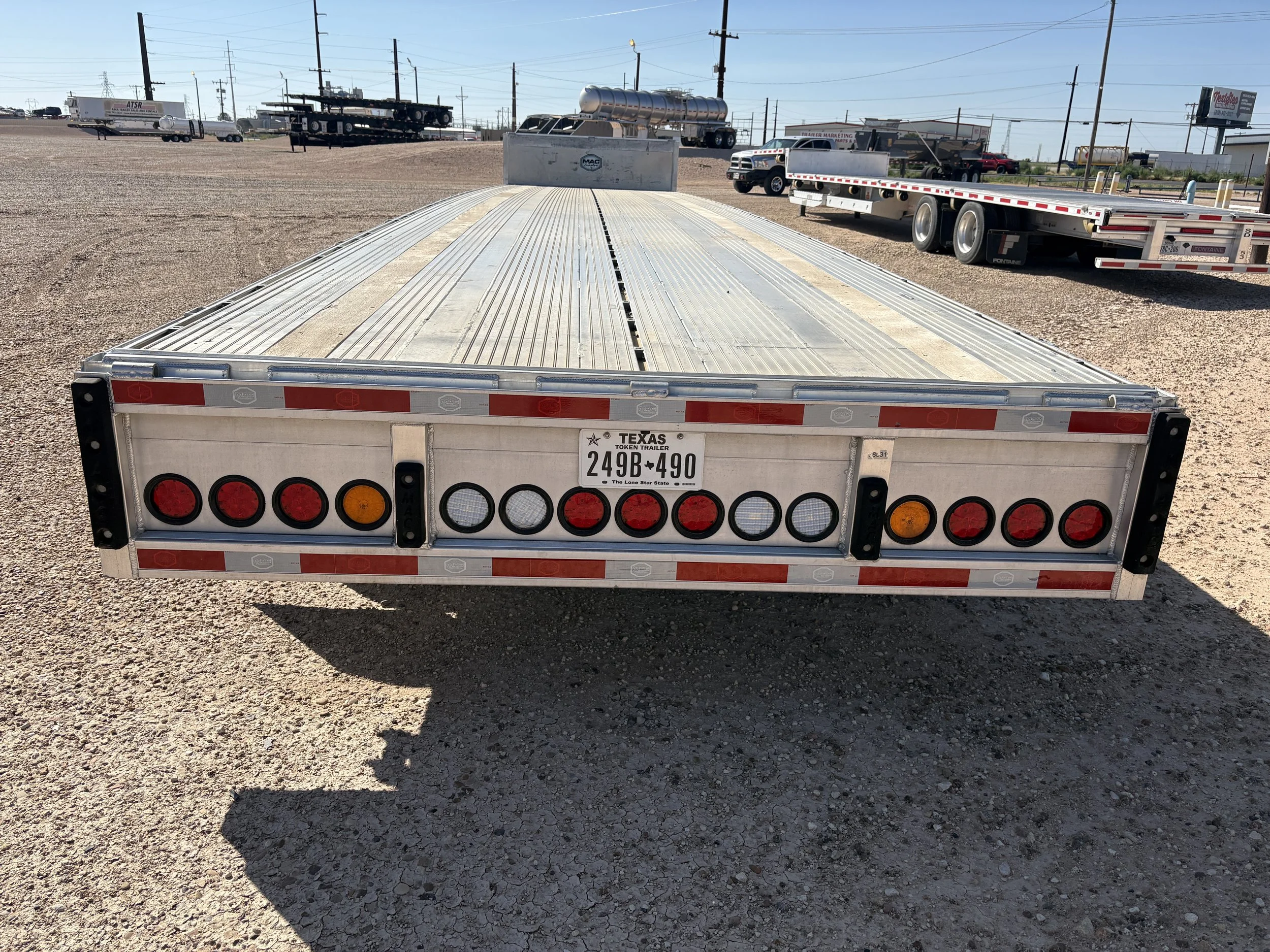 Lighting package on 2024 MAC all-aluminum drop deck trailer