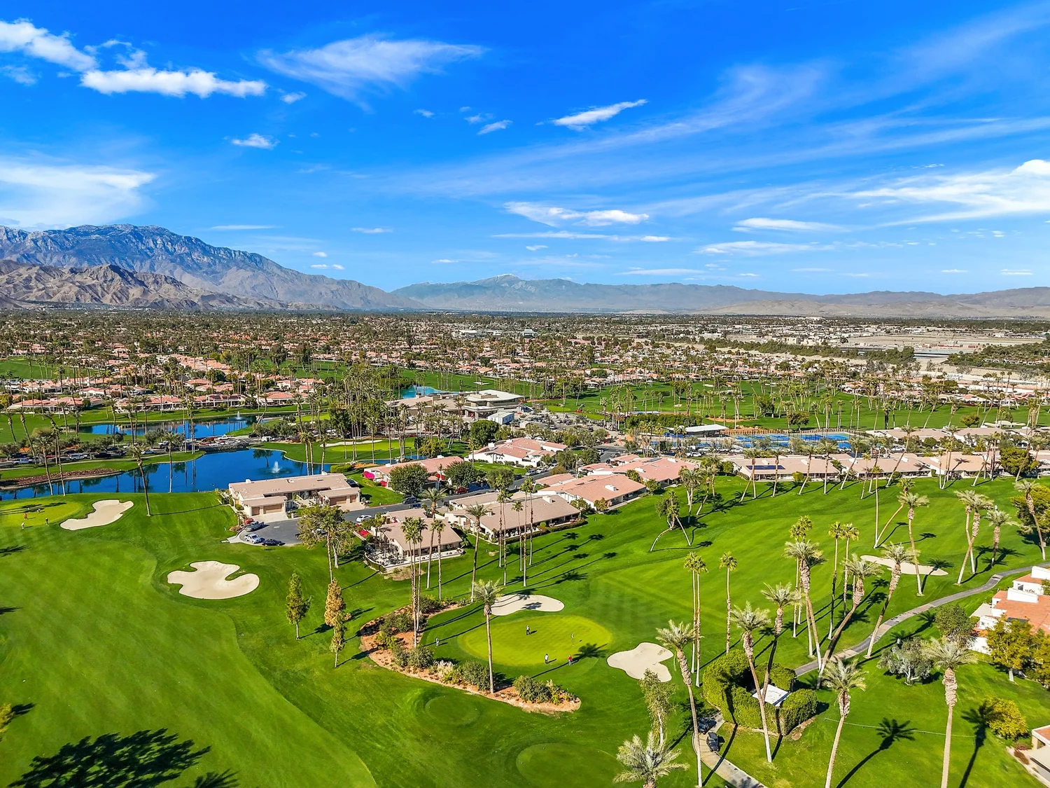 Golf course and lakes in Indian Wells
