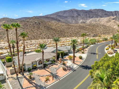 Magnesia Falls Cove, Rancho Mirage