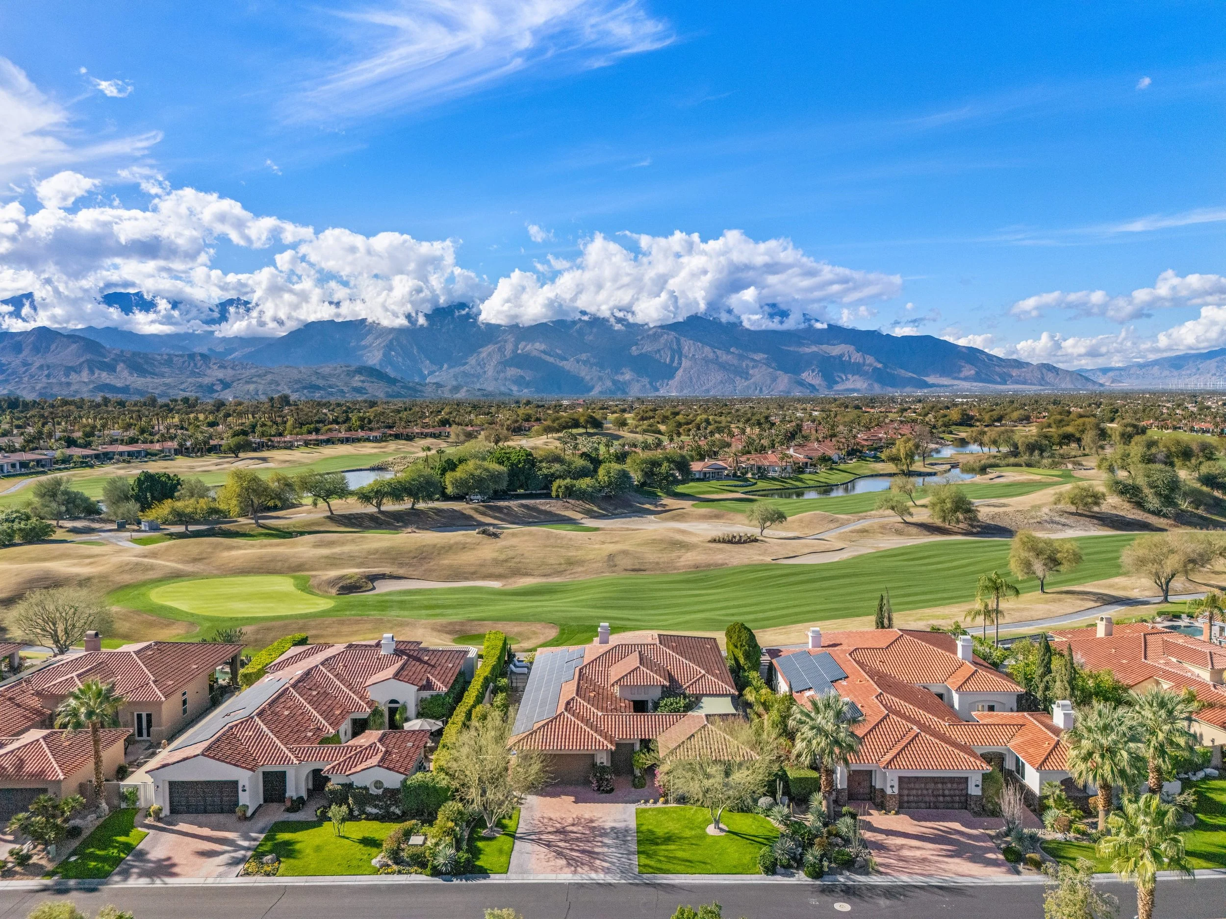 Golf course homes in Mission Hills, Rancho Mirage, with the San Jacinto Mountains behind