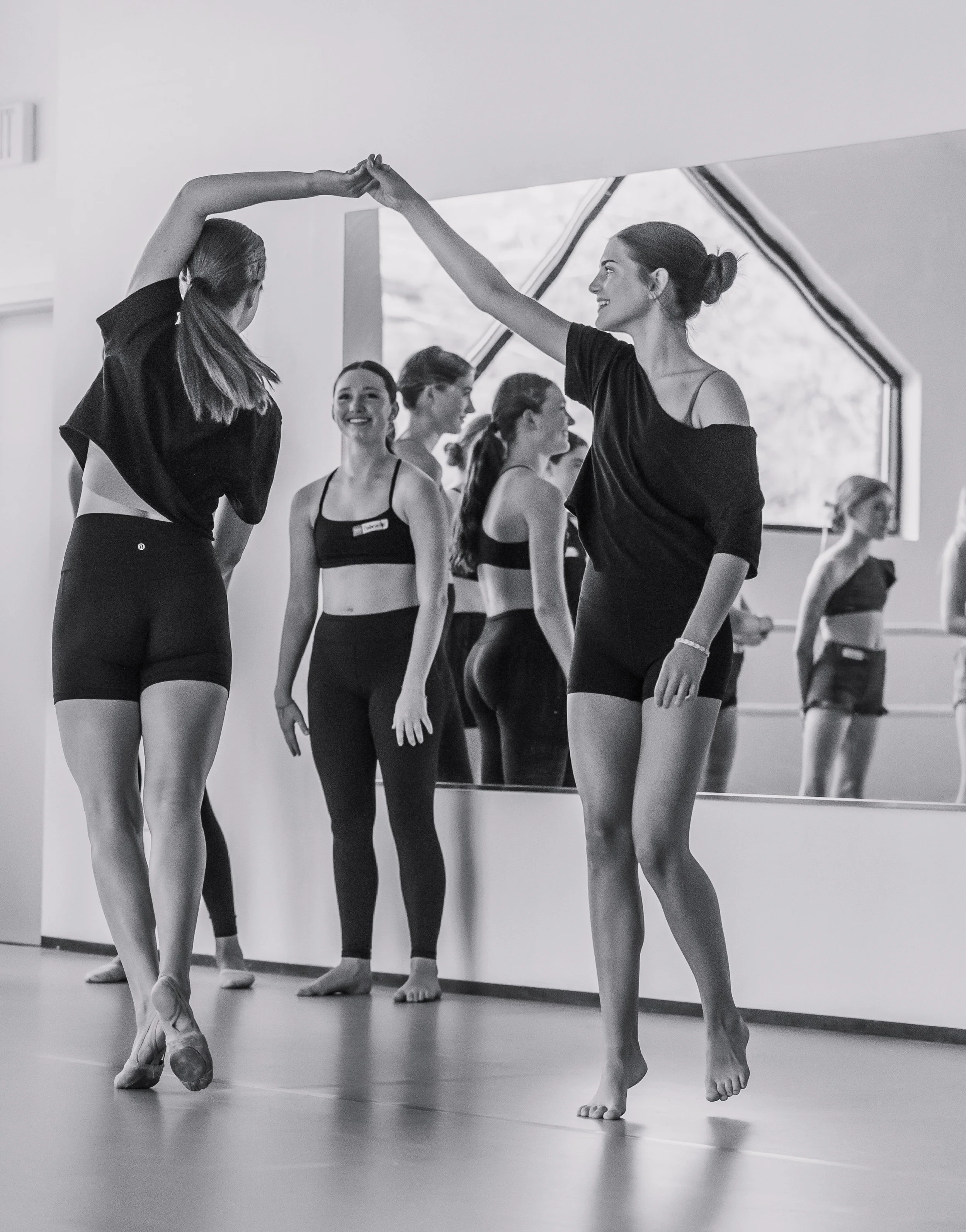 509 Collective dancers training together in studio